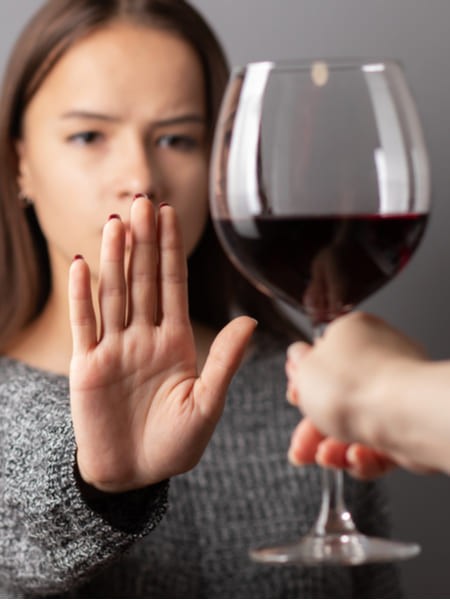 Фото от «ОПОРЫ» — признаки, причины, симптомы и последствия алкоголизма и причины и симптомы стадий женского алкоголизма